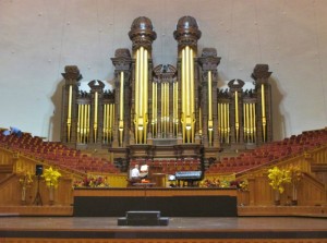 Tabernacle organ (workers in upper left corner)